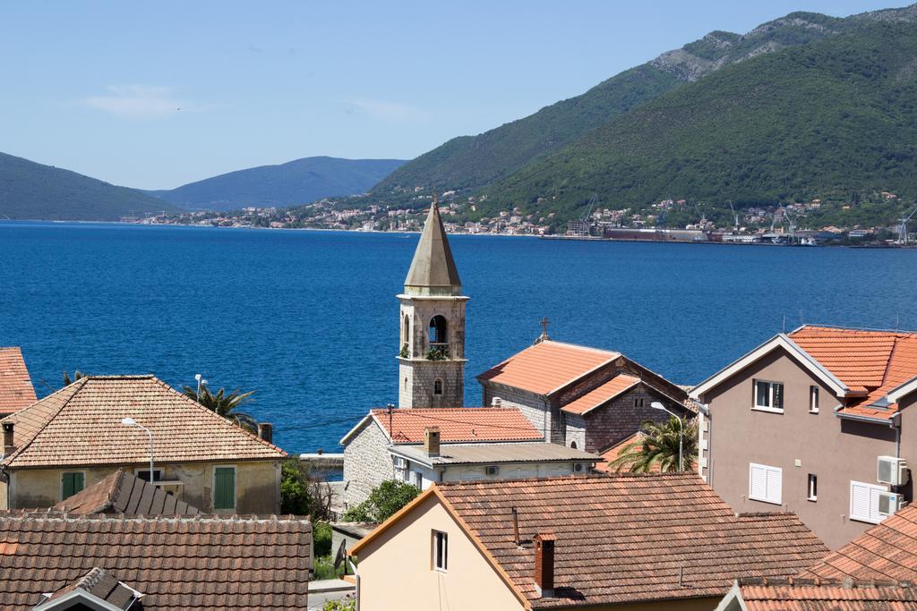 St. Roko Guest House Donja Lastva Exterior foto